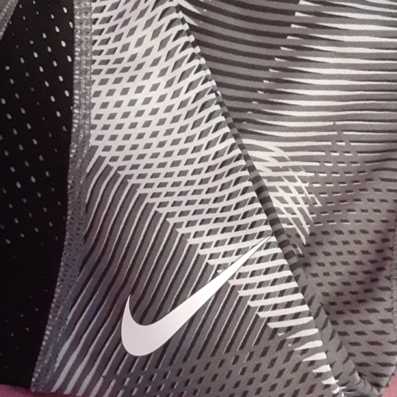 NIKE PRO 3/4 compression running tights - Picture 2 of 6